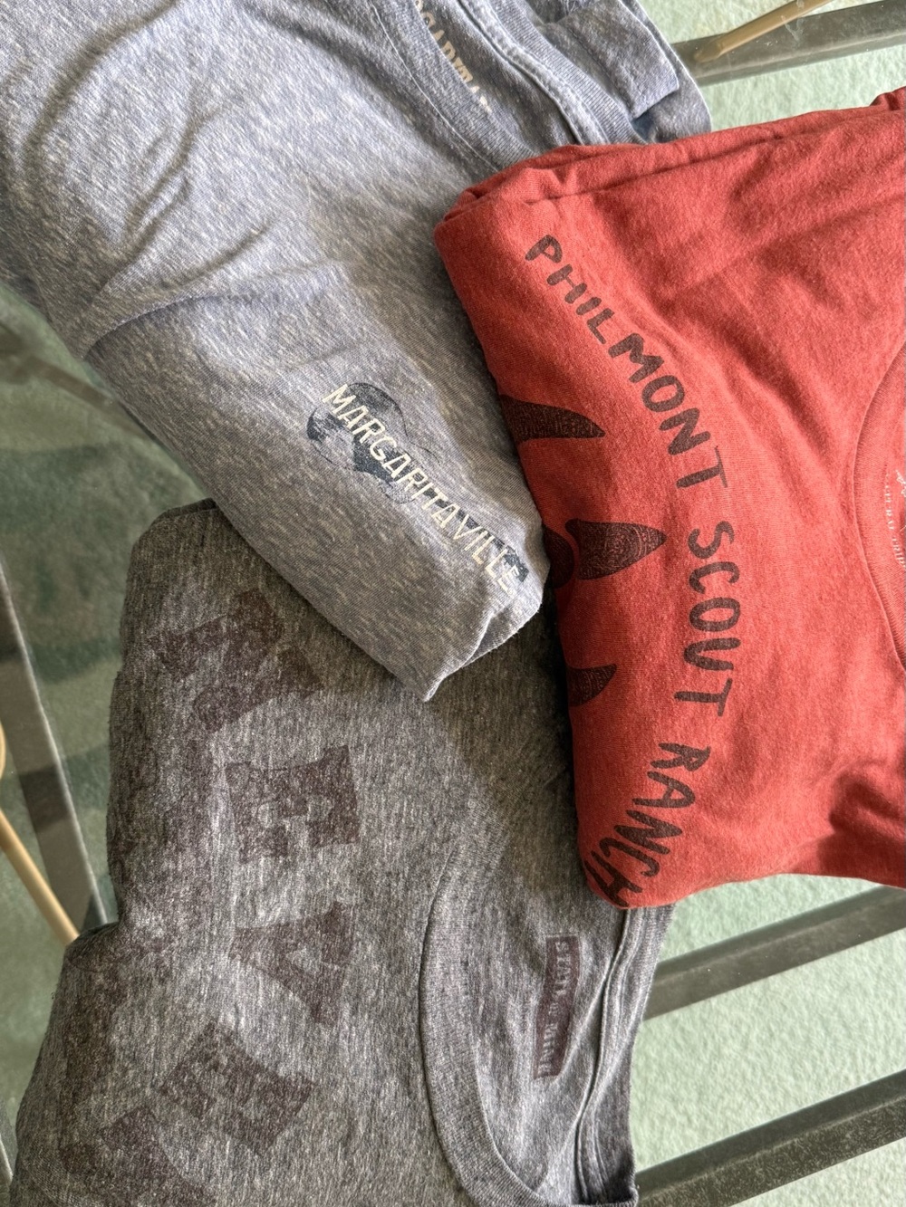 Set of 3 Men’s Summer Tees Shirts XL.